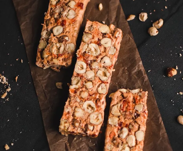 Tatlı Krizine Sağlıklı Çözüm: Fit Bademli Bar
