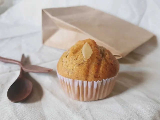 Taşınabilir Protein Bombası: Fit Kahvaltı Muffinleri