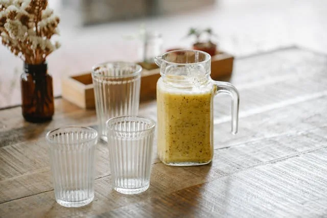 Kas Güçlendirici Lezzet: Muzlu Badem Protein Shake